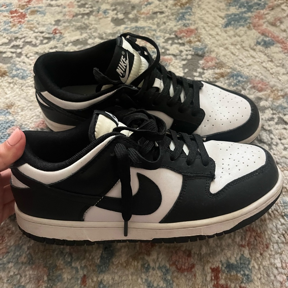 Nike Panda Dunks